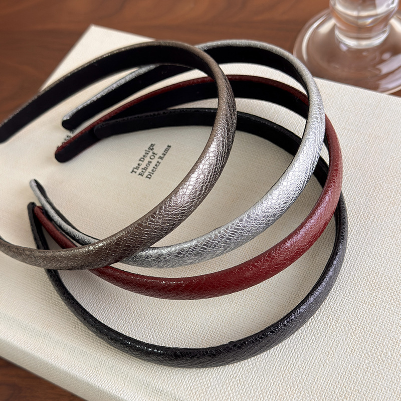 Vintage Red Leather Thin Headb - Leatherwork Rings recension och pris