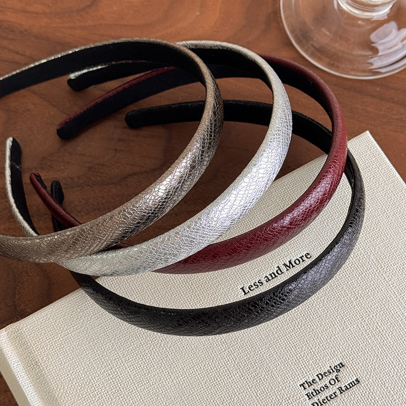 Vintage Red Leather Thin Headb - Leatherwork Rings recension och pris