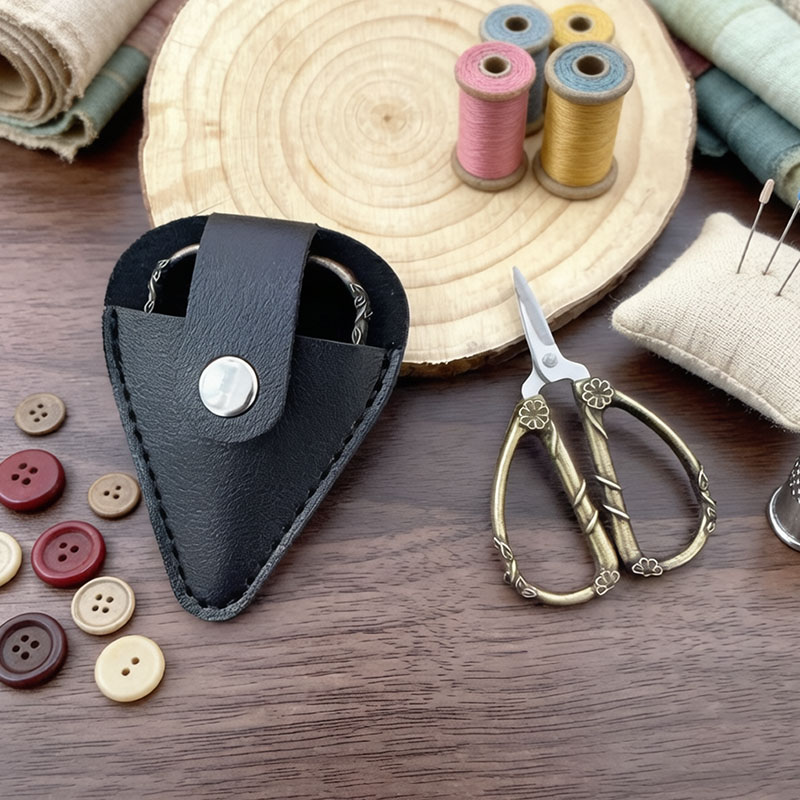 Mini Vintage Scissors Stainles - Leather Work In Art recension och pris