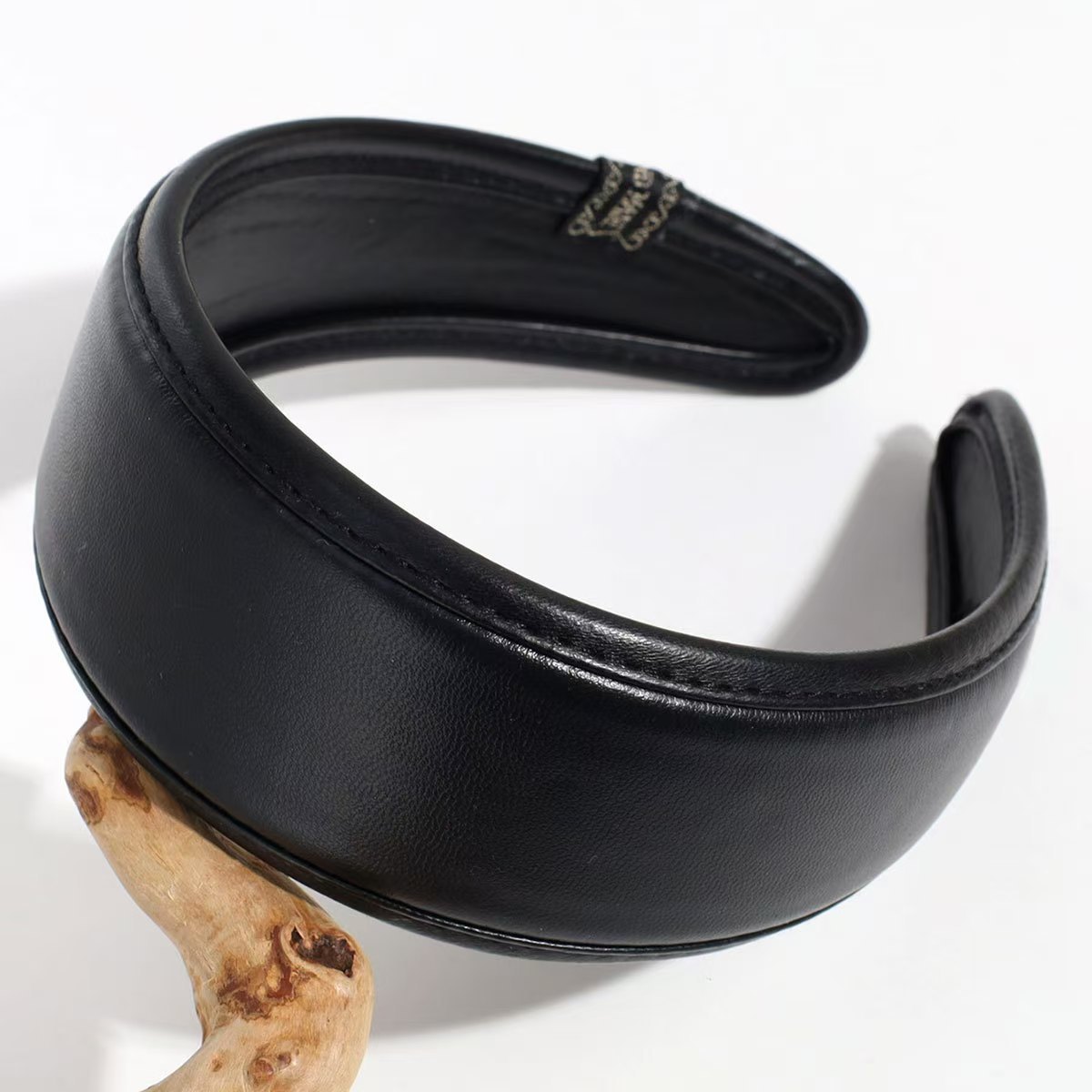 Retro Leather Headband for Wom - Leatherwork Rings recension och pris